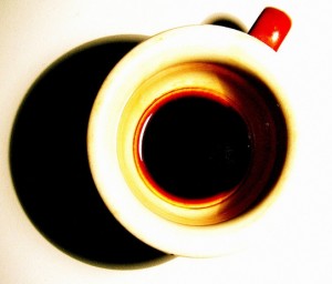 чашка крепкого кофе